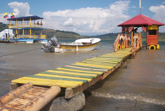Vista al Lago Calima, Darin Colombia