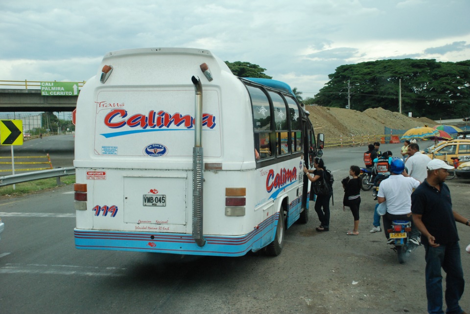 Transporte interurbano y rural en el Lago Calima y Darién(Valle del Cauca)