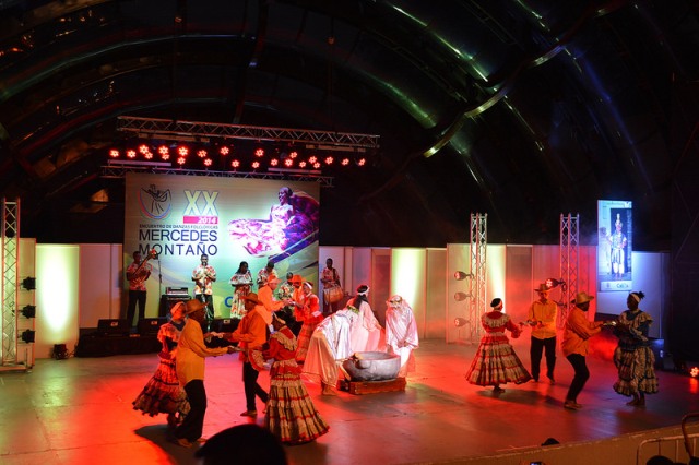 Encuentro de Danzas Folclóricas Mercedes Montaño Cali, Valle del Cauca Colombia