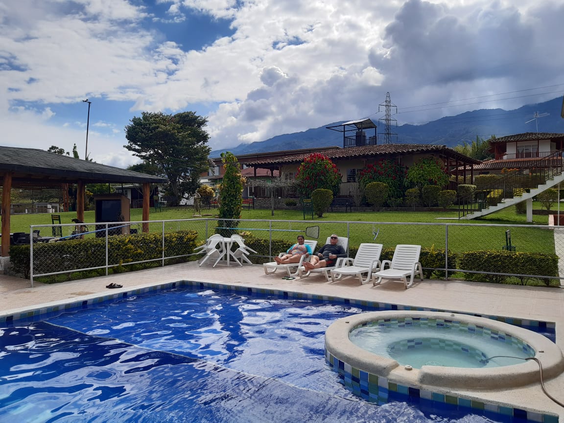 Hoteles en el Lago Calima #1 – Valle del Cauca Colombia