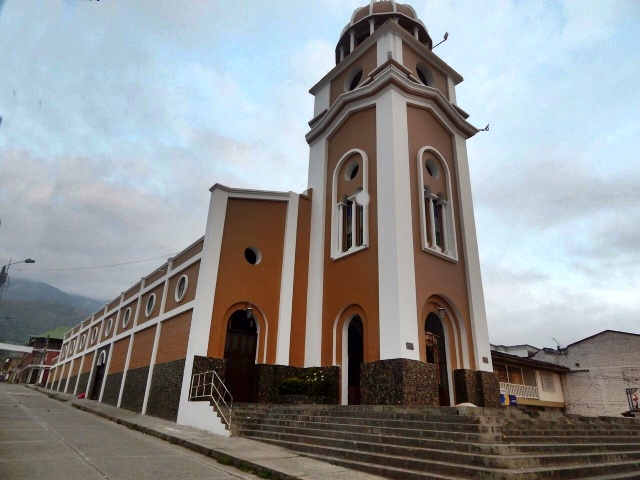 Iglesia Nuestra Señora del Perpetuo Socorro Lago Calima, Darién Colombia