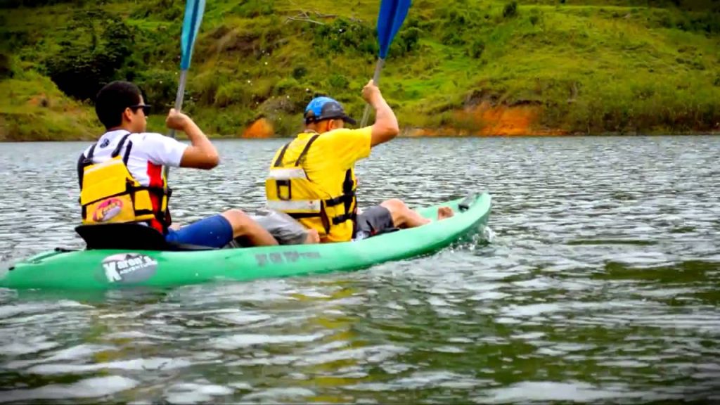 Kayak Lago Calima, Darién Colombia