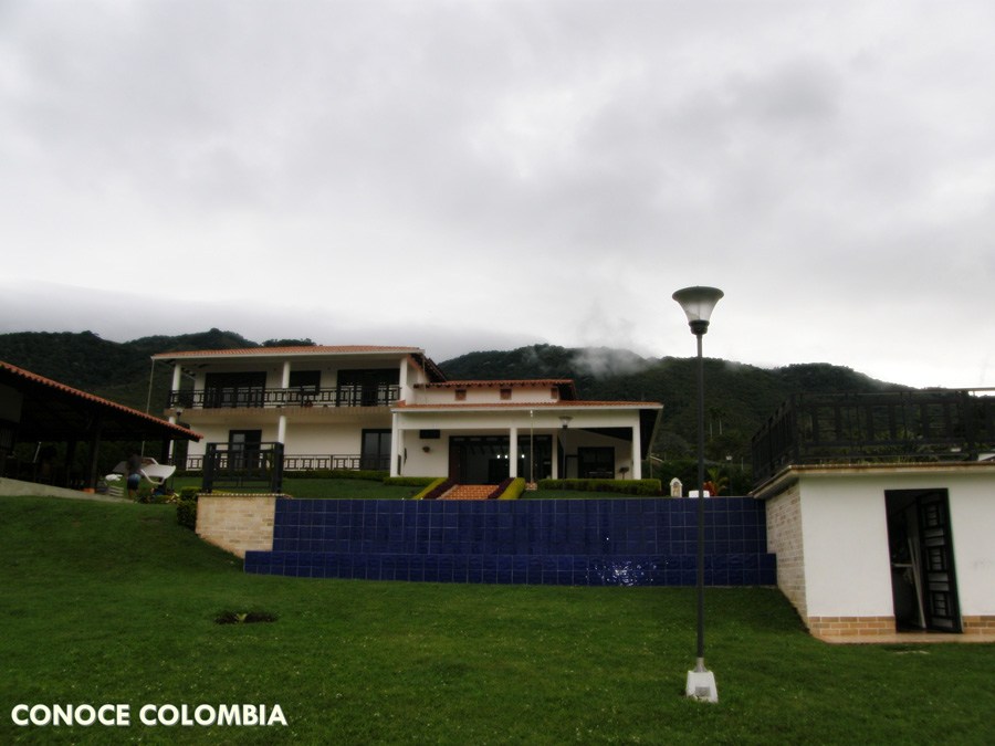 Alquiler de Fincas en el Lago Calima, Darién Colombia