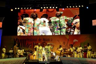 El Festival de Música del Pacífico "Petronio Álvarez", o simplemente "El Petronio"